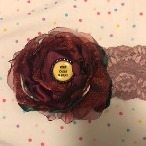 Girl’s fancy hair bow